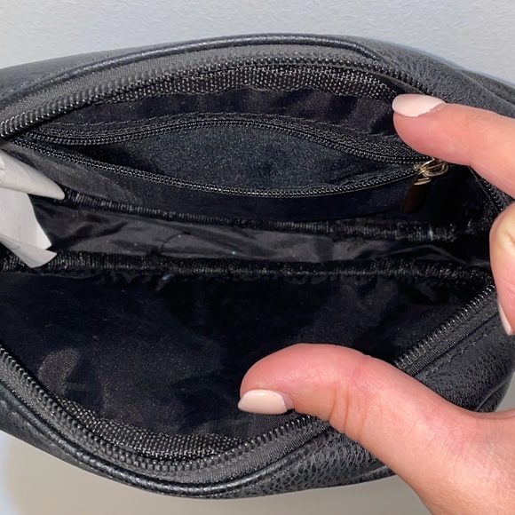 Vintage Embroidered Crossbody Bag - Picture 5 of 5